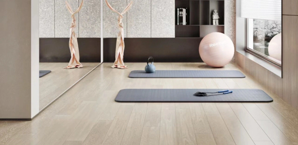 high-gloss-luxury-vinyl-plank-flooring