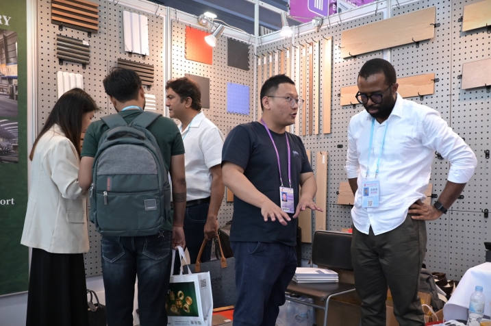 The_137th_Canton_Fair_River_Floor_Exhibition_Report_03.png